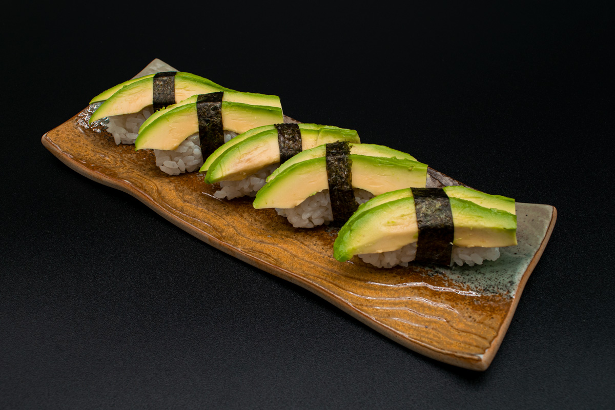 Nigiris de aguacate