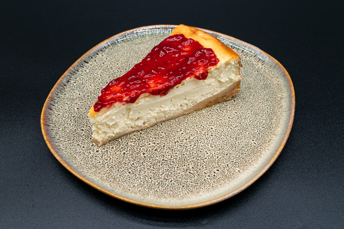 Cheesecake con mermelada de frambuesa